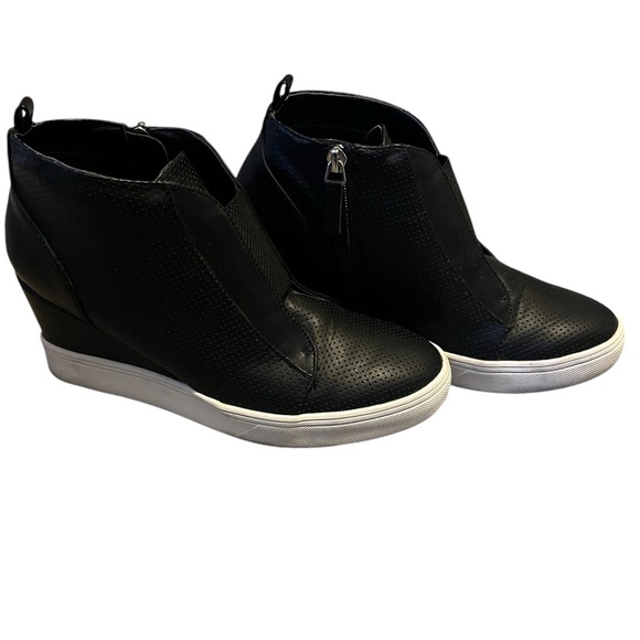 MIA Wedge Sneaker - Picture 2 of 7